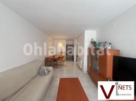 Piso, 85 m², cerca de bus y tren