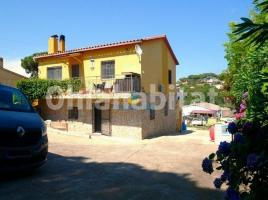 Houses (villa / tower), 251 m², Calle SANT MARC