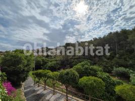  (xalet / torre), 225 m², près de bus et de train