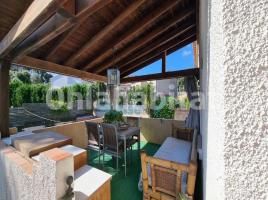 Casa (chalet / torre), 250 m²