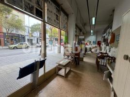 Alquiler tienda, 67 m², cerca de bus y tren