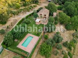 Houses (masia), 360 m², Zona