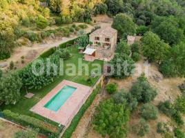 Houses (masia), 360 m², Zona