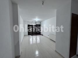 Flat, 96 m², almost new