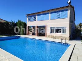 Casa (chalet / torre), 472 m², seminuevo, Calle Salvador Dalí