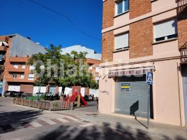 Lloguer local comercial, 56 m², prop de bus i tren, Avenida del Canal