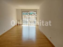 Alquiler piso, 101 m², seminuevo, Zona