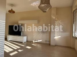 Pis, 92 m², prop de bus i tren, Calle de Colom