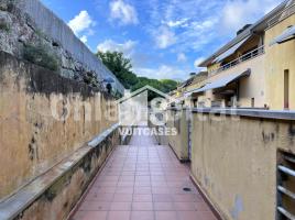 Houses (terraced house), 173 m², near bus and train, almost new