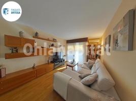 Piso, 107 m², cerca de bus y tren