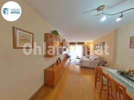 Piso, 107 m², cerca de bus y tren