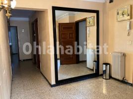 Piso, 145 m², cerca de bus y tren, Calle de Sant Pelegrí