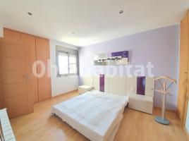 Louer apartament, 146 m², presque neuf