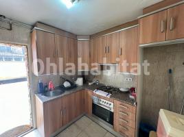 Piso, 88 m², cerca de bus y tren