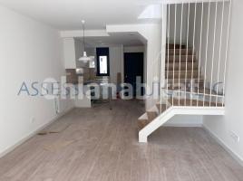 Alquiler Casa (unifamiliar adosada), 93 m², seminuevo