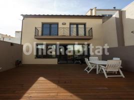 Houses (terraced house), 153 m², near bus and train, almost new, Calle Pi i Margall, 42