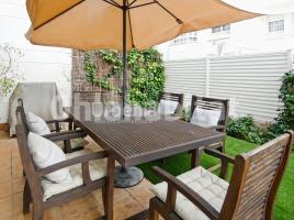 Houses (terraced house), 220 m², Zona