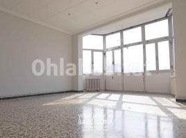 Alquiler piso, 135 m², cerca de bus y tren, Calle Major