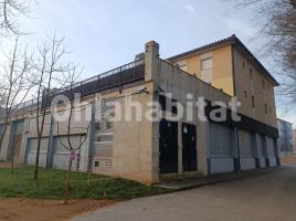 Local comercial, 298 m², seminou