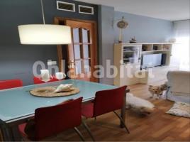 Piso, 75 m², cerca de bus y tren, Paseo de Francesc Macià