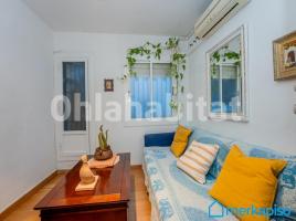 Piso, 48 m², cerca de bus y tren