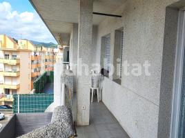 Piso, 94 m², cerca de bus y tren