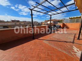 Ático, 87 m², cerca de bus y tren