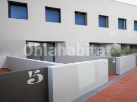 Obra nueva - Piso en, 146.30 m², cerca de bus y tren, nuevo, Centre