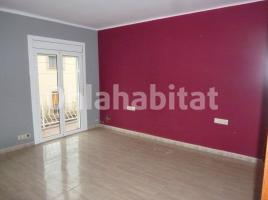 Flat, 192 m², near bus and train