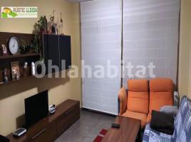 Piso, 75 m², cerca de bus y tren, seminuevo