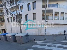 Business premises, 760 m², La Plana - Montesa