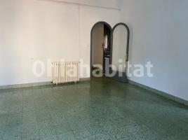 Piso, 114 m², cerca de bus y tren