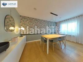 Flat, 140 m², near bus and train