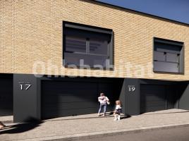 Obra nova - Casa a, 173.54 m², prop de bus i tren, nou