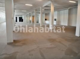 Louer , 2815 m²