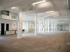 Louer , 2815 m²