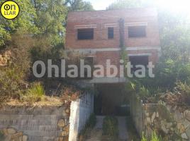 Houses (detached house), 178 m², near bus and train, new, Vallgorguina