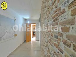 Piso, 54 m², cerca de bus y tren