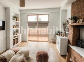 Piso, 91 m², cerca de bus y tren, seminuevo