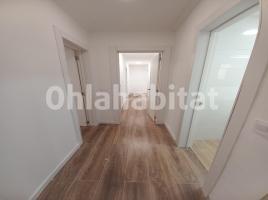 Flat, 71 m², near bus and train