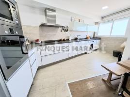 Attic, 91 m², near bus and train, Plaza catalunya