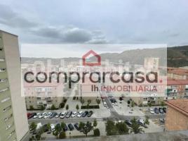 Piso, 92 m², cerca de bus y tren