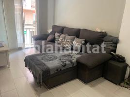 Flat, 96 m², near bus and train, CENTRO