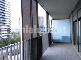 Piso, 94 m², cerca de bus y tren