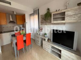 Flat, 59 m², near bus and train, almost new, centro