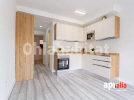 Apartamento, 46 m², cerca de bus y tren