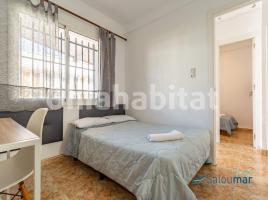 Piso, 80 m², cerca de bus y tren