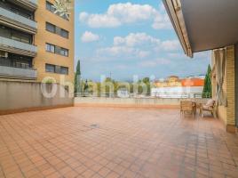 Flat, 95 m², near bus and train