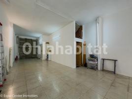 Casa (unifamiliar adosada), 259 m², cerca de bus y tren, Poble Nou