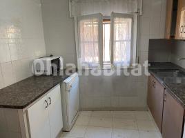 Houses (detached house), 398 m², near bus and train, Llado